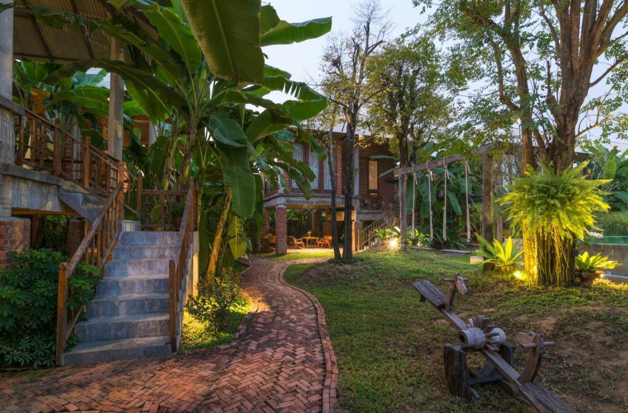 Baansuk Sukhothai Resort Екстер'єр фото