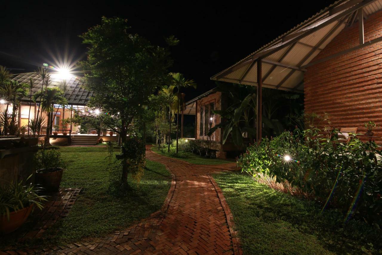 Baansuk Sukhothai Resort Екстер'єр фото